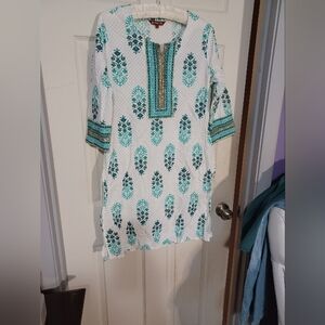 Chic Teal and White Patterned Tunic Top